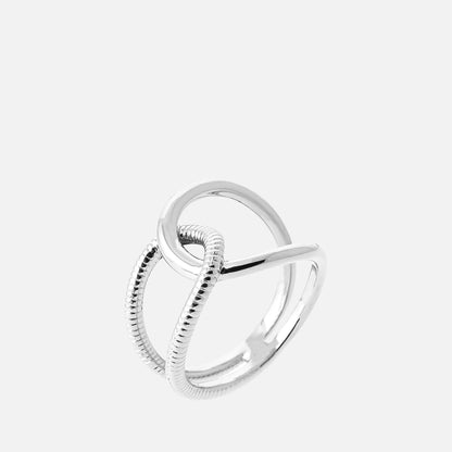 Nova Intertwined Ring