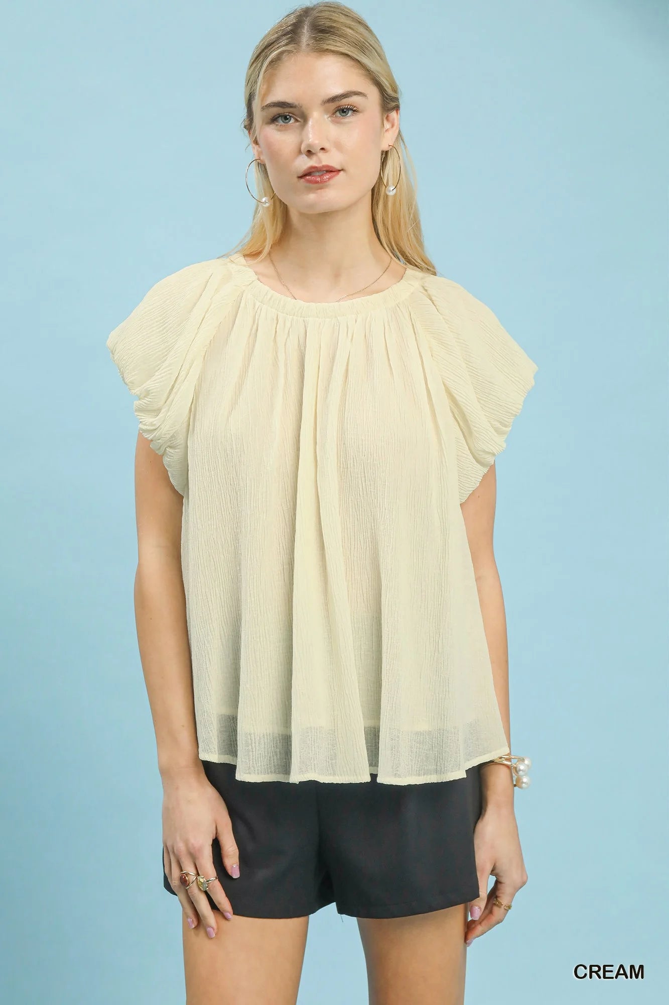 Umgee Crinkle Flutter Sleeve Peasant Top in Cream