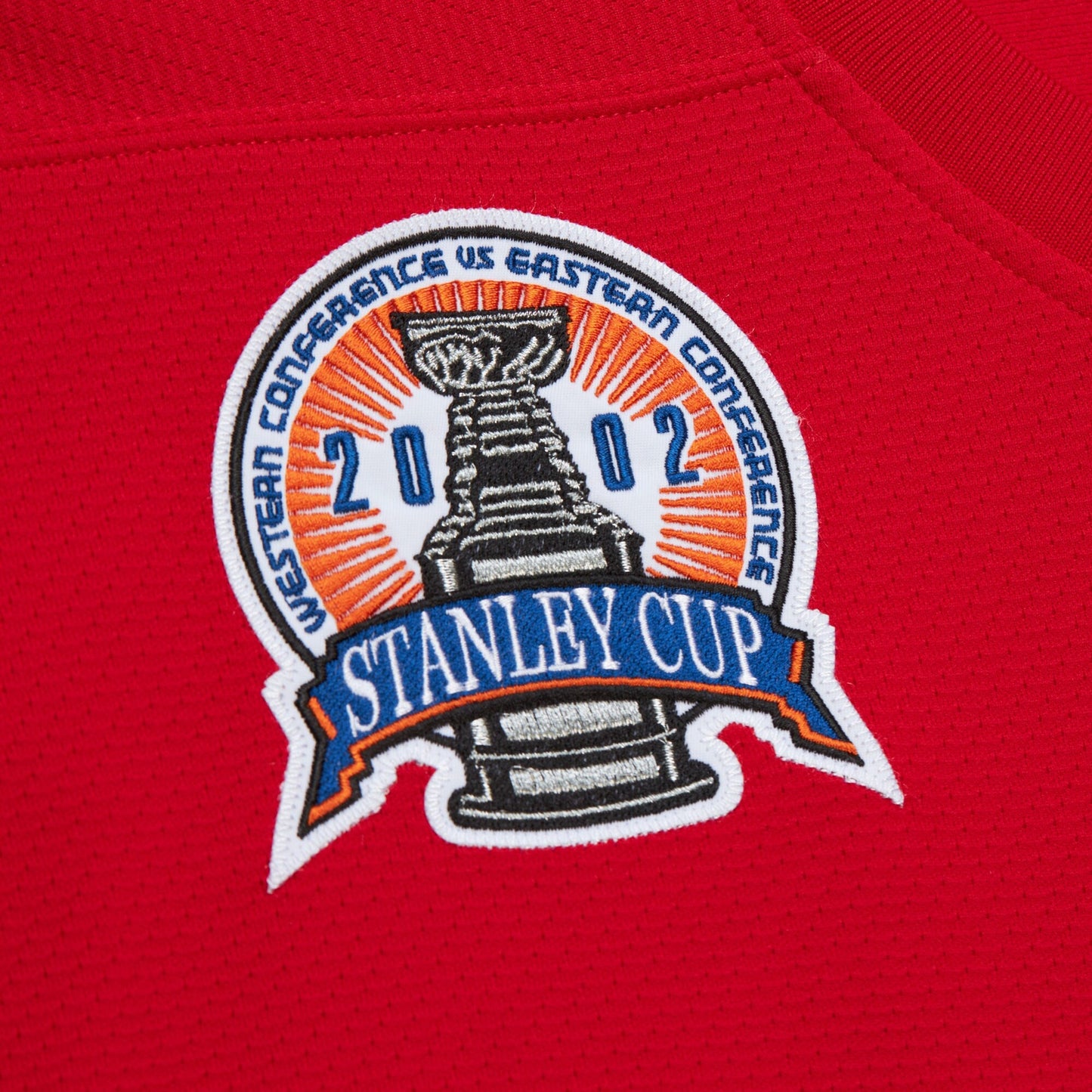 Mitchell & Ness Men's NHL Dark Jersey Red Wings 2001 Chris Chelios Jerseys