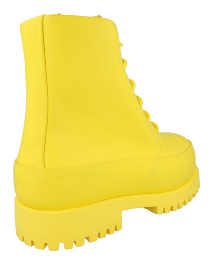 Yellow-