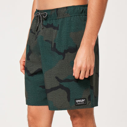 Oakley Men's Retro Camo RC 18" Beachshort - B1B Camo Hunter