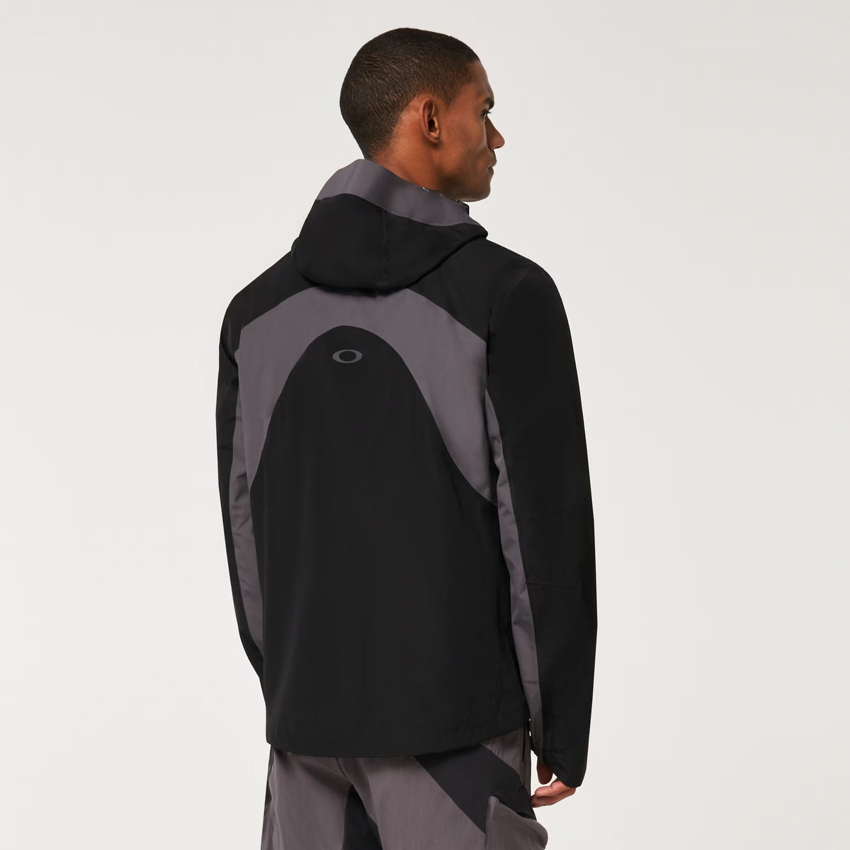 Oakley Men's Latitude Shell Jacket - Blackout