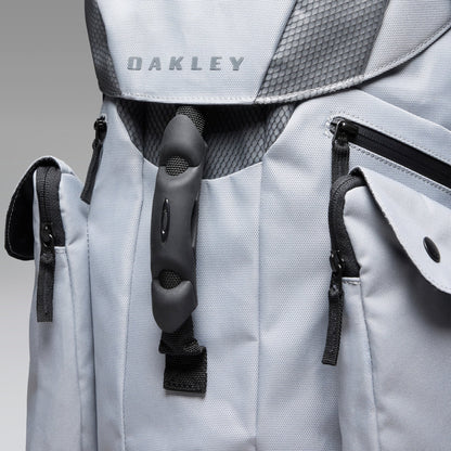 Oakley Men's Latitude Flex Pack - Cement