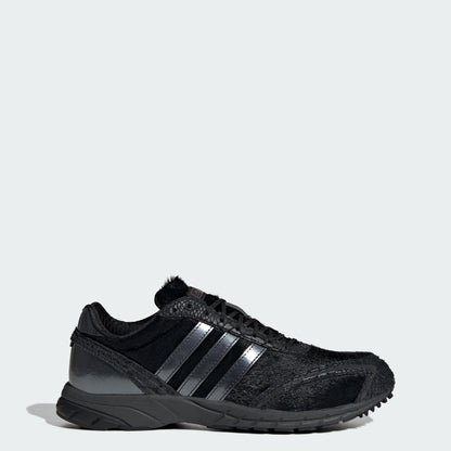 Core Black / Core Black / Carbon-