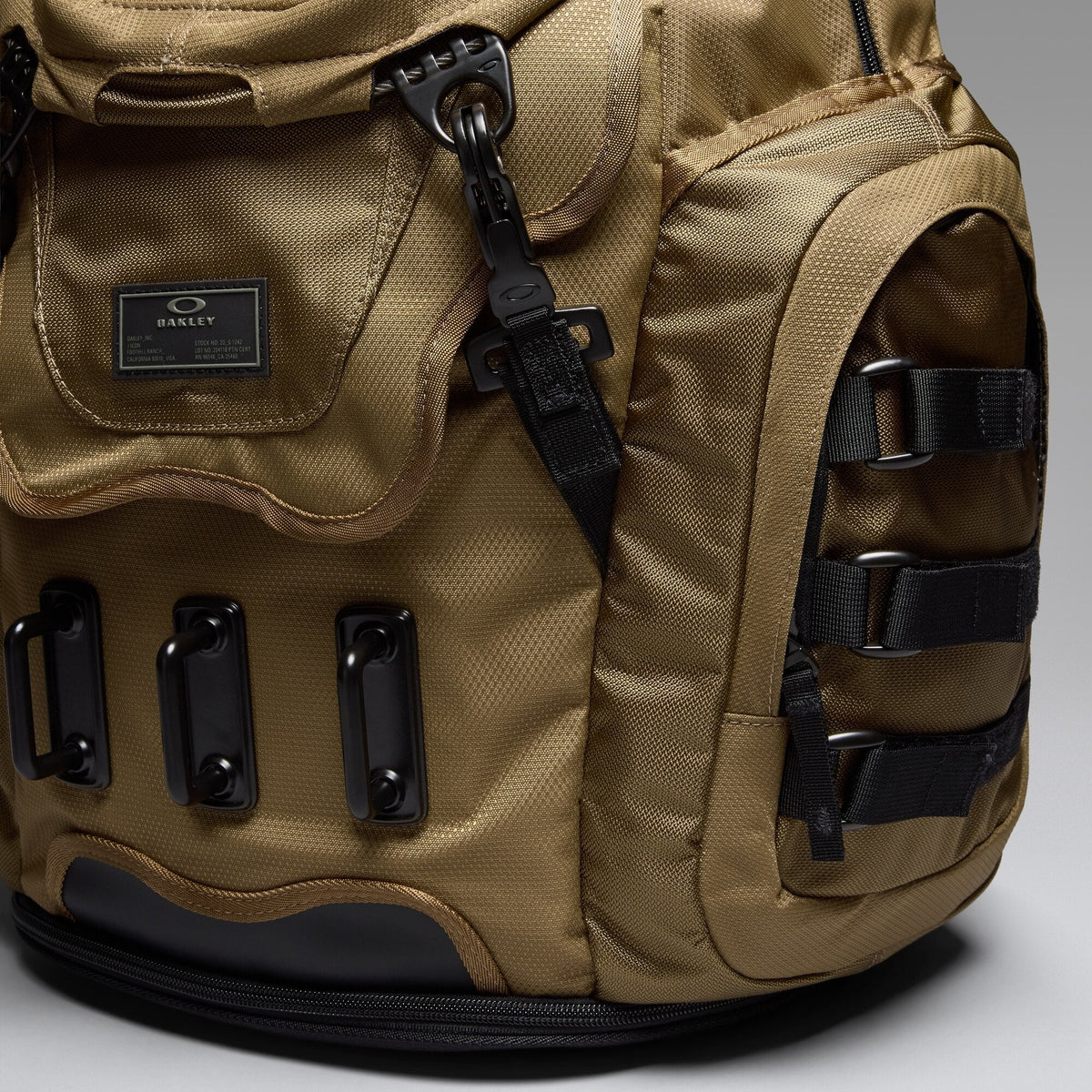 Oakley Men's Kitchen Sink - Total Coyote