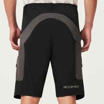 Oakley Men's Maven MTB Cargo Short - Blackout