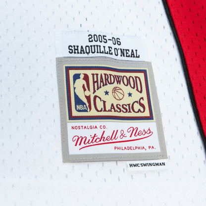 Mitchell & Ness Men's Jersey Heat 2005 Shaquille O'Neal