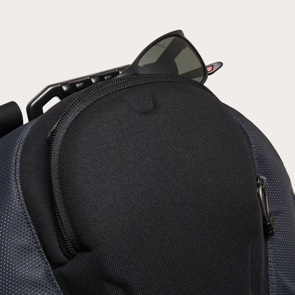 Oakley Men's Kitchen Sink - Graphite