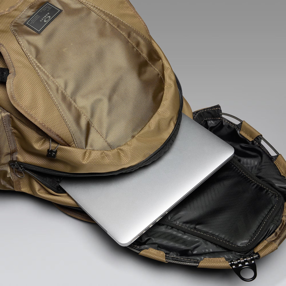 Oakley Men's Kitchen Sink - Total Coyote