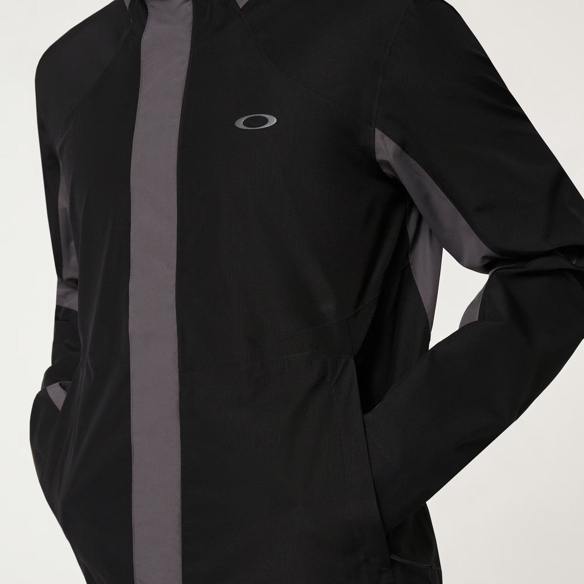 Oakley Men's Latitude Shell Jacket - Blackout