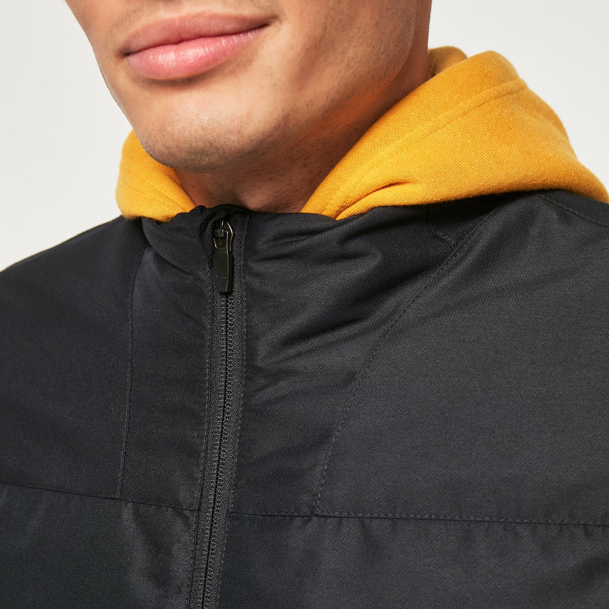 Oakley Men's Oslo Sherpa Vest - Blackout