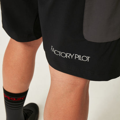 Oakley Men's Maven MTB Cargo Short - Blackout
