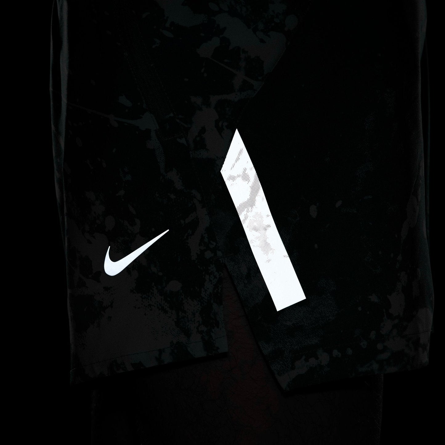 Nike Men's Dri-Fit Run Division Stride 4" Brief-Lined Running Shorts