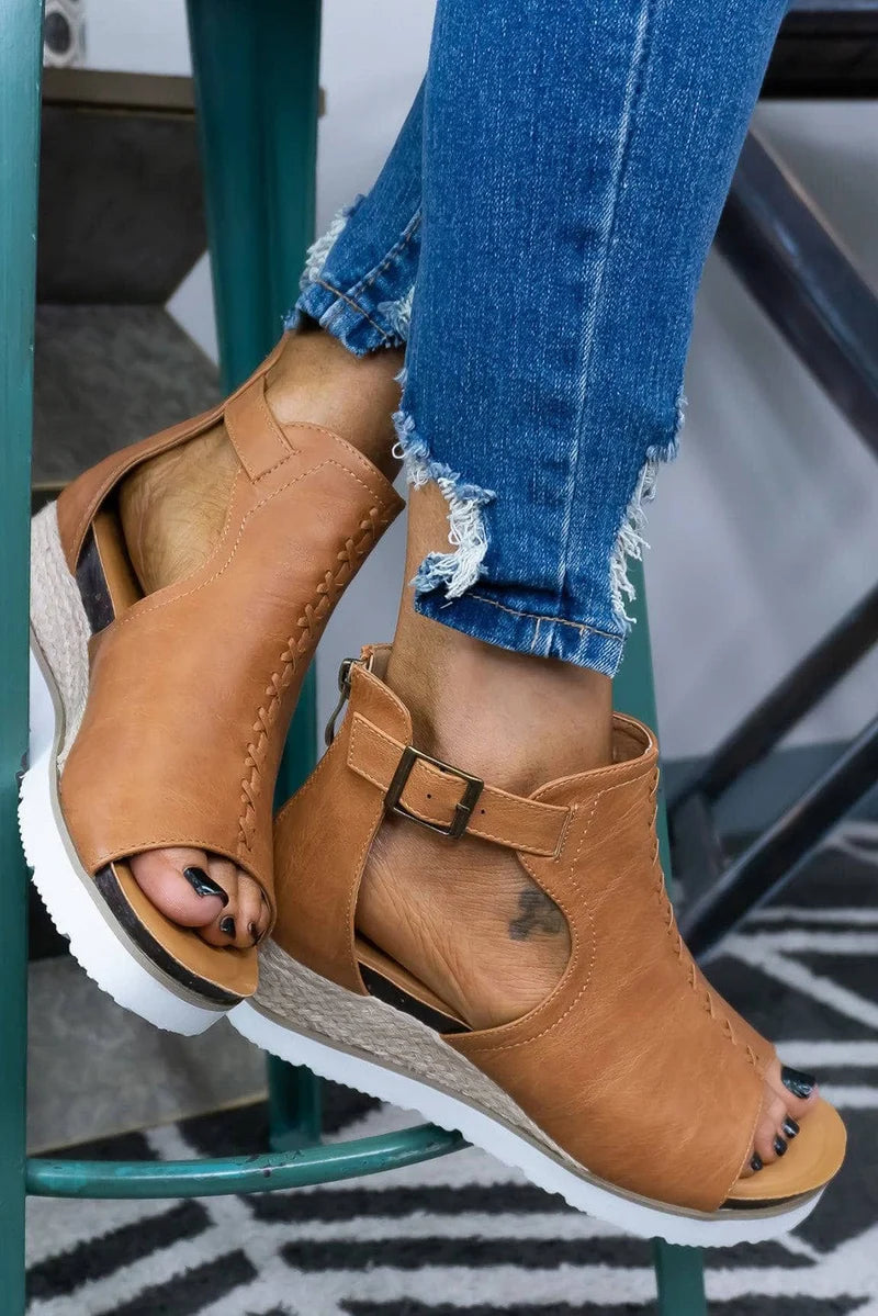 Threaded Pear Ashley Buckle Strap Platform Sandals