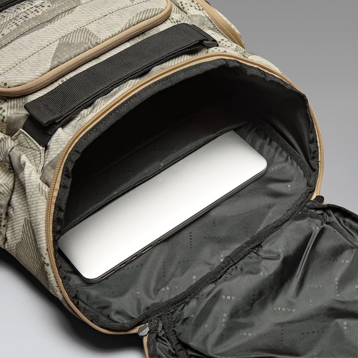 Oakley Men's Enduro 3.0 Big Backpack - Abstract Camo Mist