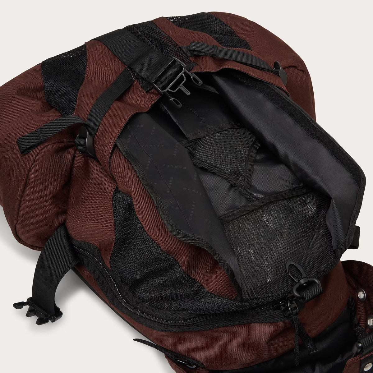 Oakley Men's Icon RC Backpack - Grenache