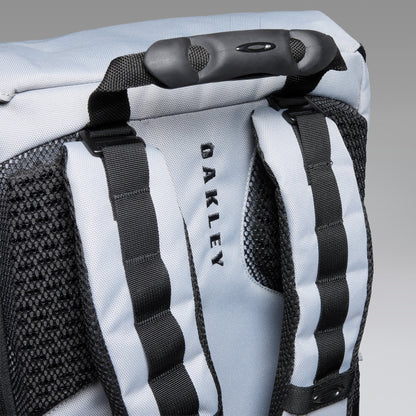Oakley Men's Latitude Flex Pack - Cement