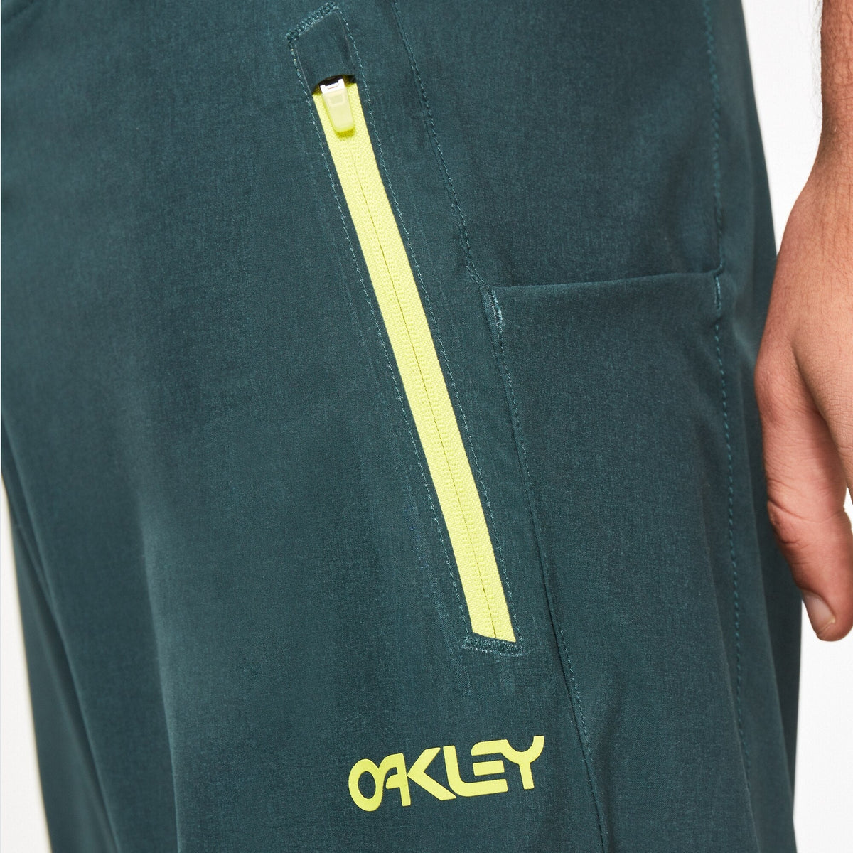 Oakley Men's Reduct Berm Short - Hunter Green