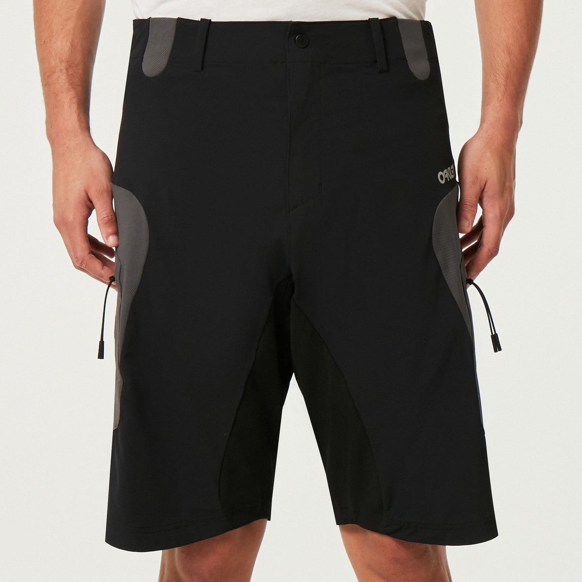 Oakley Men's Maven MTB Cargo Short - Blackout