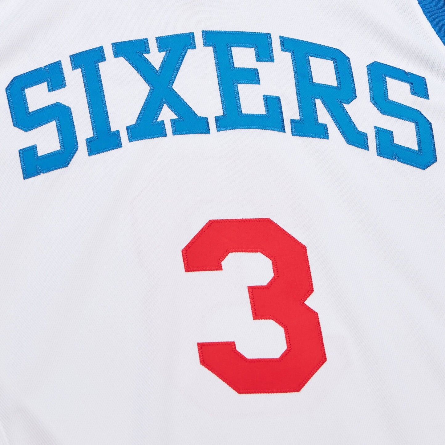 Mitchell & Ness Men's NBA White Jersey 76Ers 2009 Allen Iverson