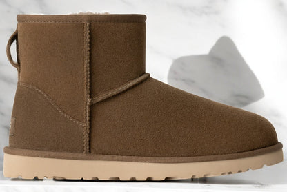UGG Men's Classic Mini Boots