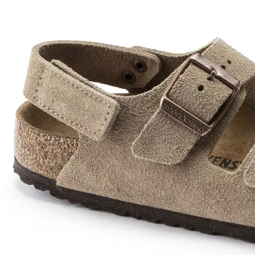 Taupe-