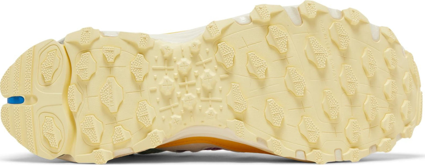 Footwear White/Bold Gold/Blue Bird-