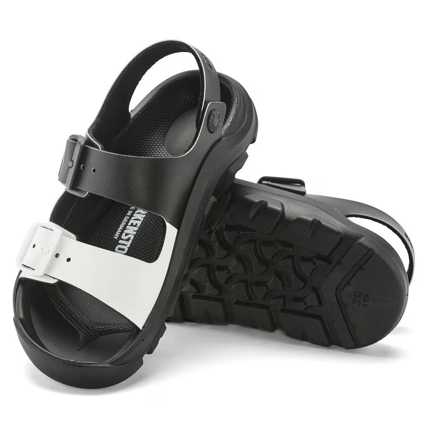 Black / White-