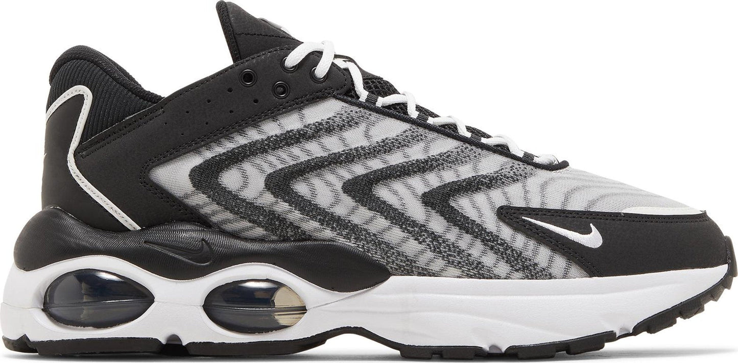 Nike Men's Air Max Tw Sneakers