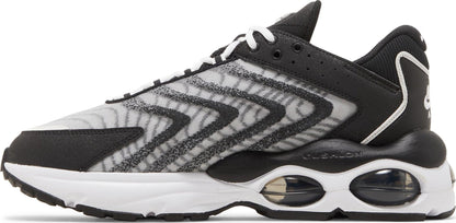 Nike Men's Air Max Tw Sneakers