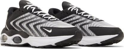 Nike Men's Air Max Tw Sneakers
