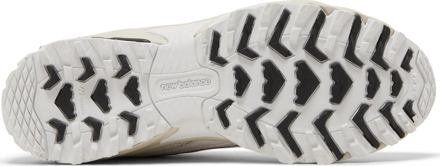 Nimbus Cloud/White/Black-