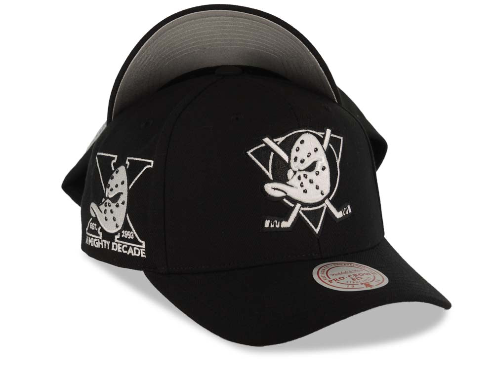 Mitchell & Ness Men's NHL Panda Pro Snapback Vintage Ducks Snapback Caps