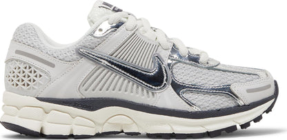 Nike Women's Zoom Vomero 5 W 'Photon Dust Metallic Silver' Sneakers