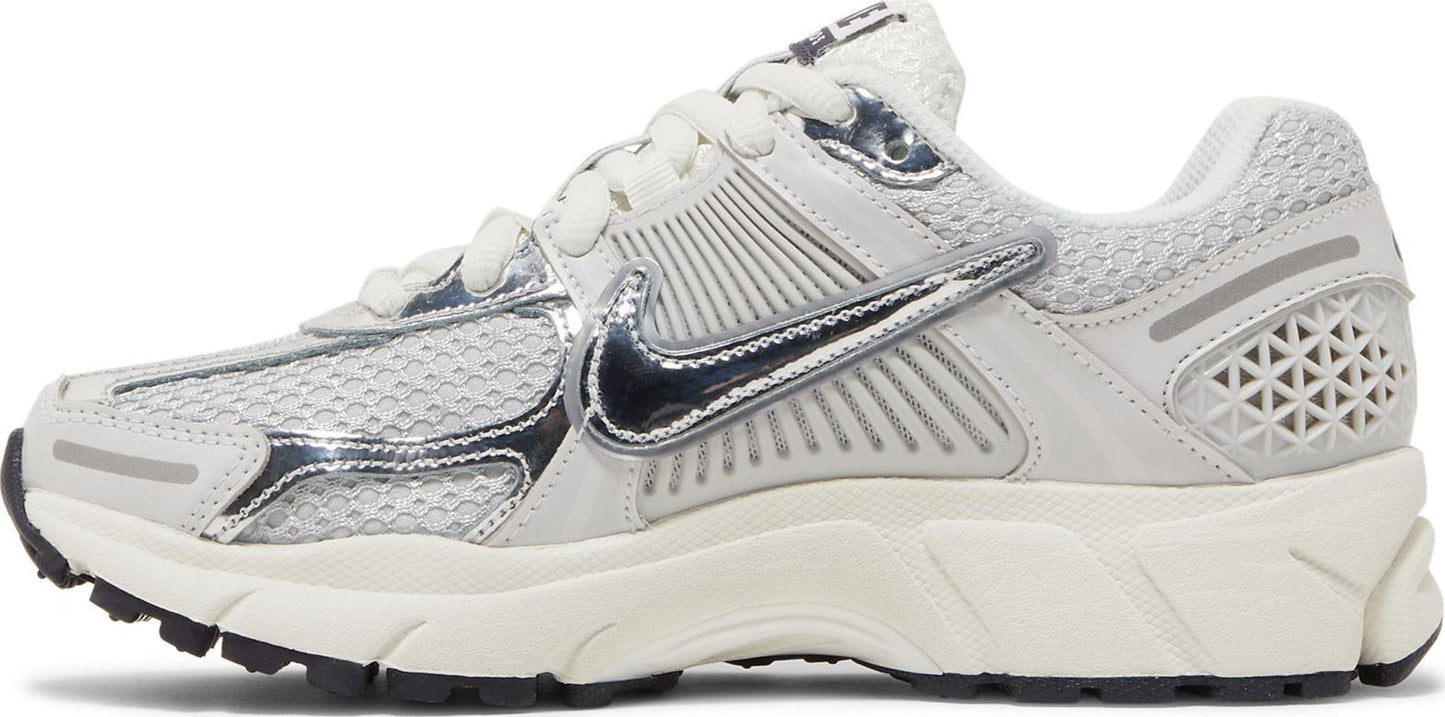 Nike Women's Zoom Vomero 5 W 'Photon Dust Metallic Silver' Sneakers
