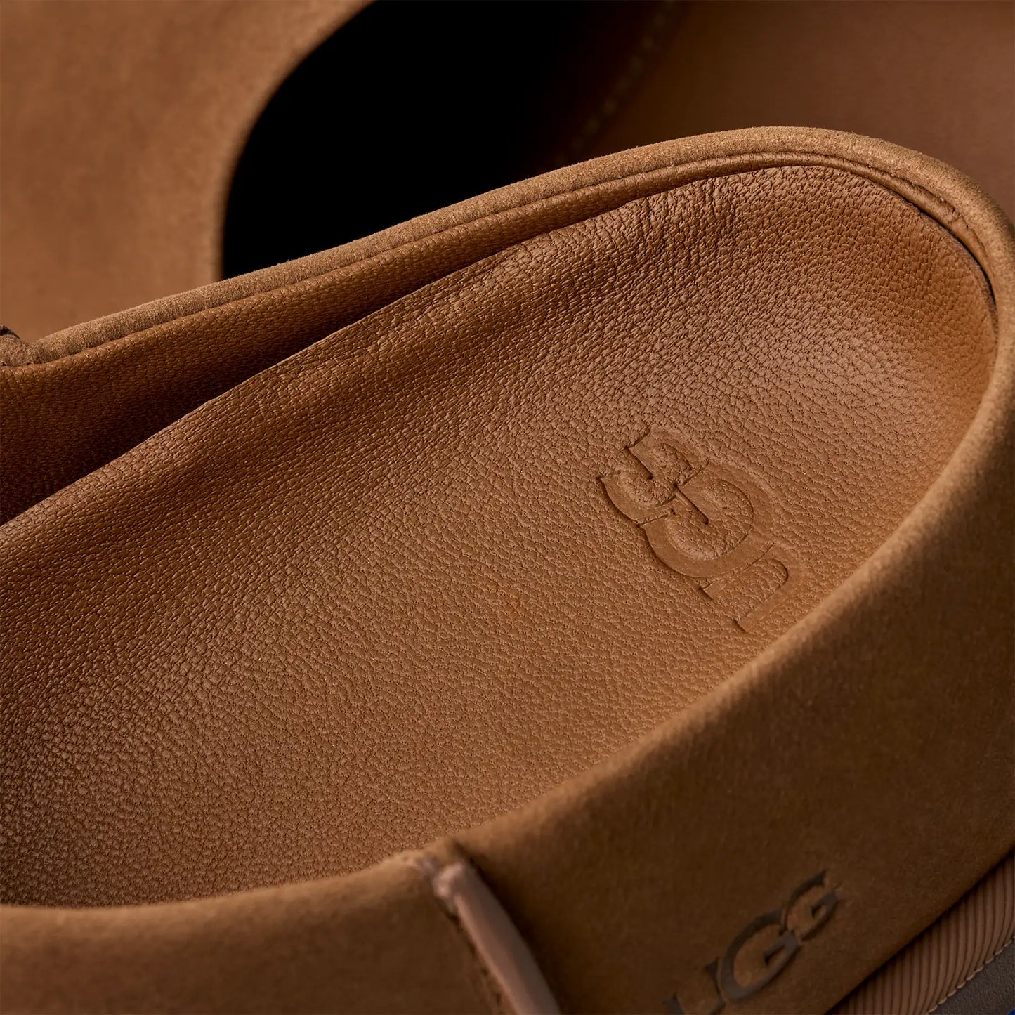 UGG Women's Otzo Clog Dark Chestnut