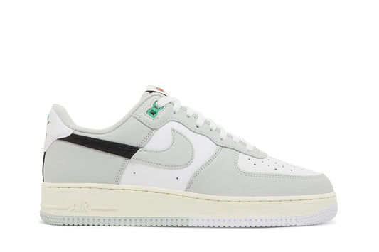Nike Men's Air Force 1 Low '07 Sneakers