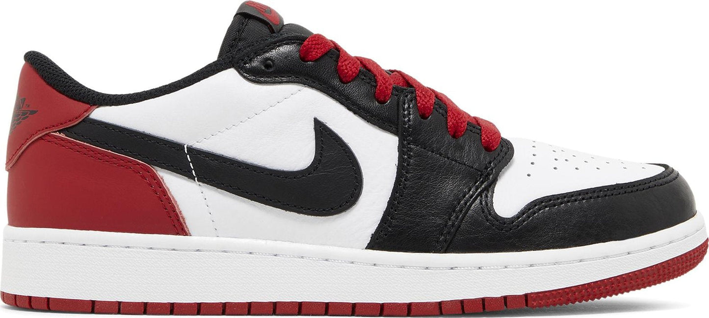 Air Jordan Grade School Retro 1 Low Og 'Black Toe 2023 Gs' Sneakers