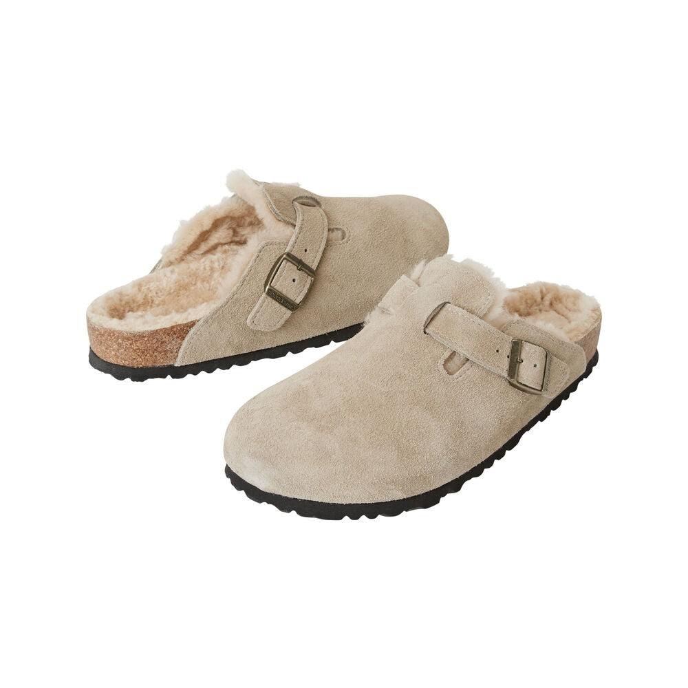 taupe-