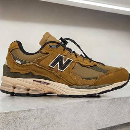 New Balance Men's 2002R Sneakers