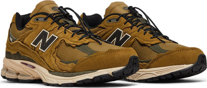 New Balance Men's 2002R Sneakers