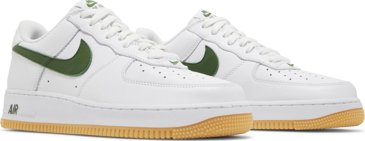 Nike Men's Air Force 1 Low Retro Qs 'Color Of The Month White Forest Green' Sneakers