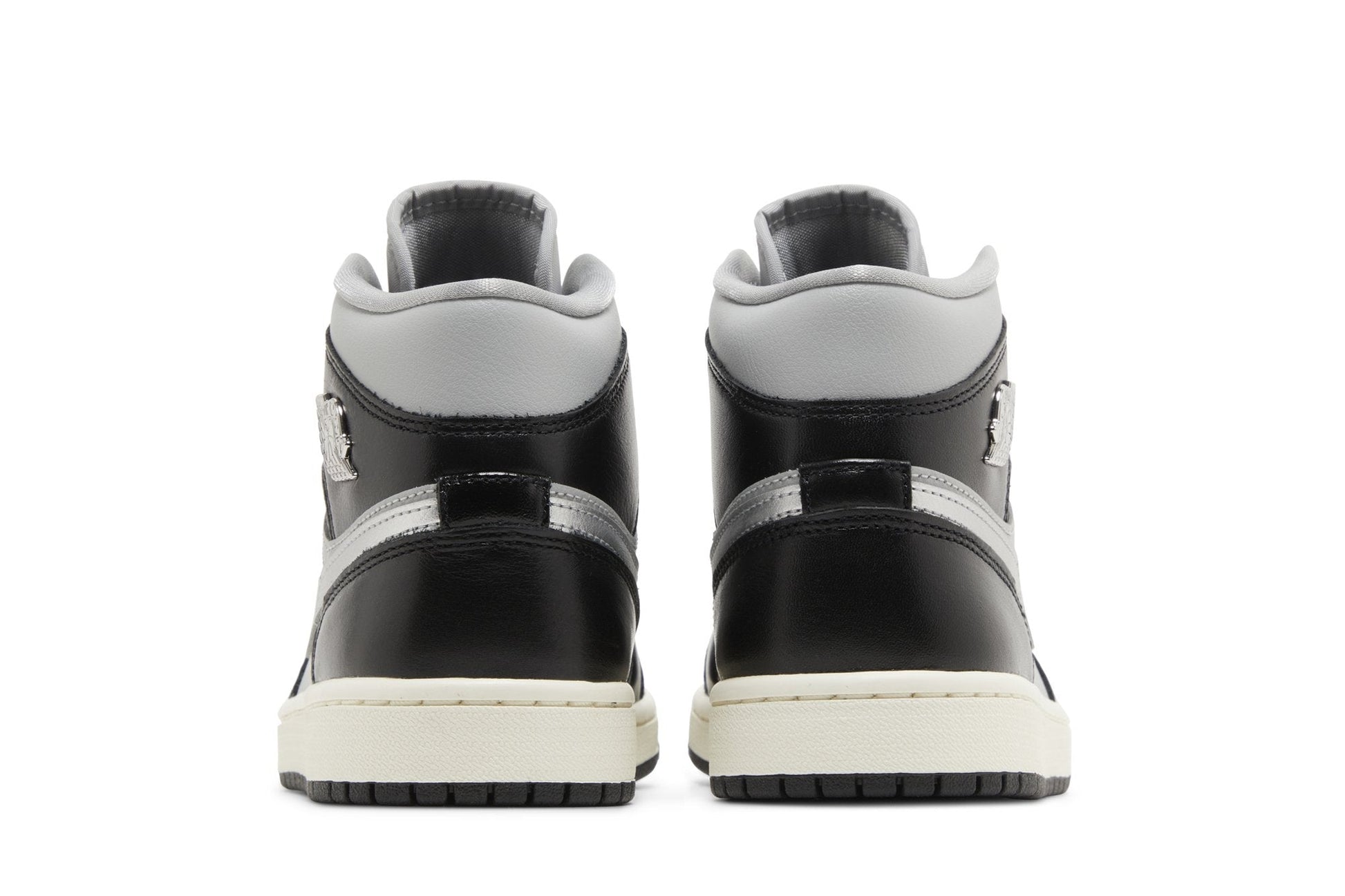 Black/Light Smoke Grey/Sail/Metallic Silver-