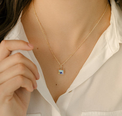 Goldtone Aurora Borealis-