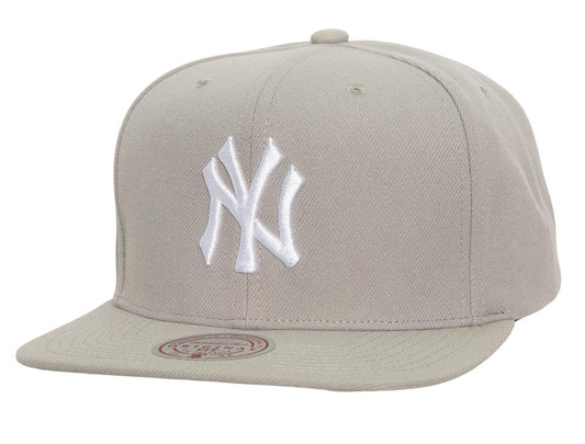 Mitchell & Ness Men's MLB Evergreen Grey White Snapback Yankees Snapback Caps