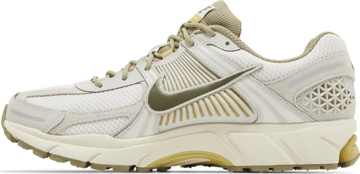 Nike Men's Zoom Vomero 5 Sp 'Light Bone Neutral Olive' Sneakers