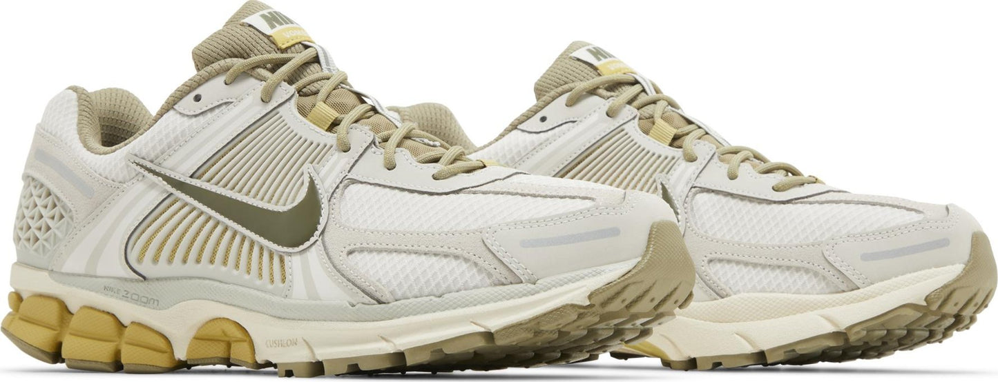 Nike Men's Zoom Vomero 5 Sp 'Light Bone Neutral Olive' Sneakers