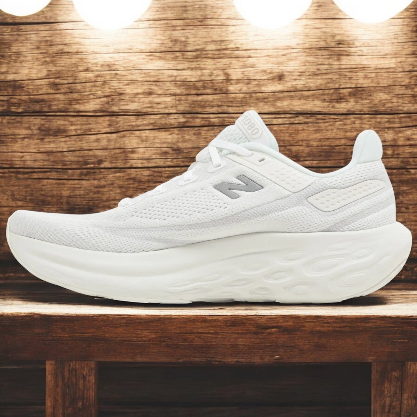 White/Light Silver Metallic-