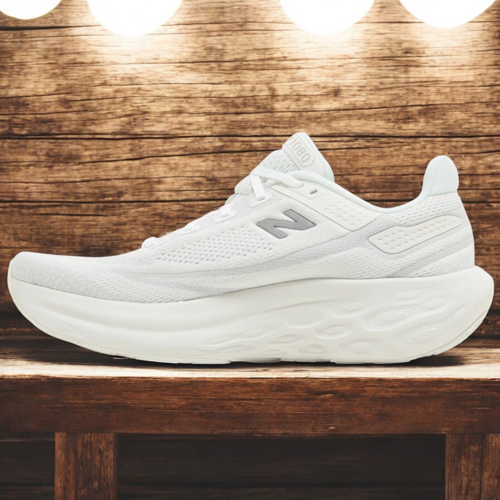 White/Light Silver Metallic-