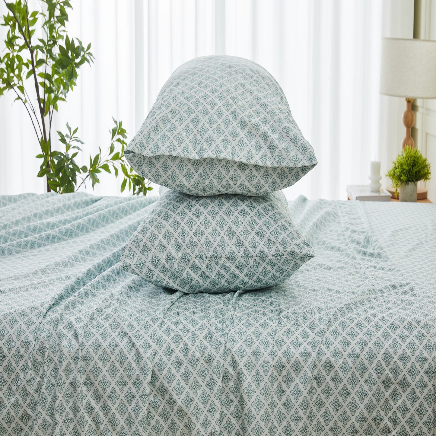 Kathy Ireland Extra Soft Printed 4 Piece Sheet Set